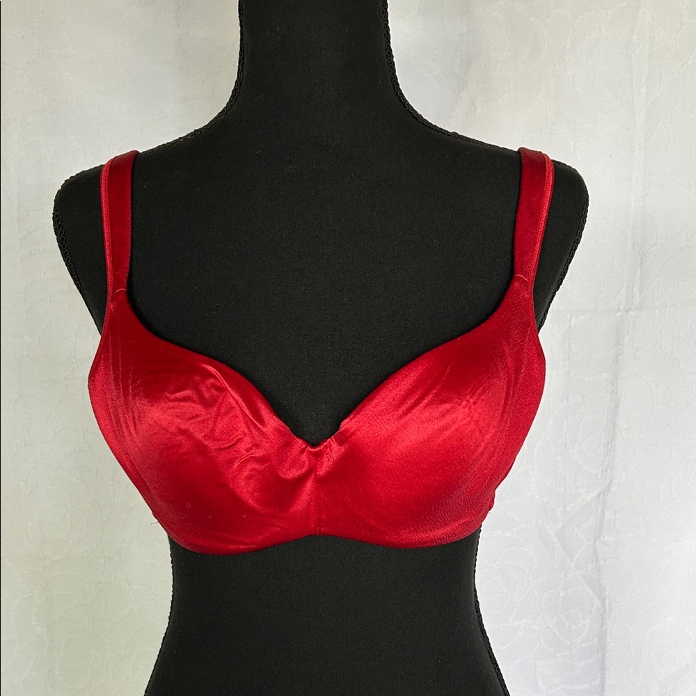 Victoria's Secret Red Satin Underwire Bra. Size 36 B.